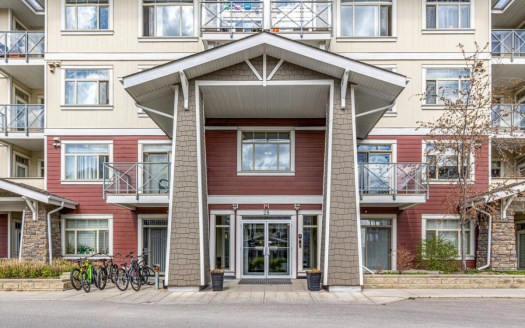 Квартира на продаж в Auburn Bay