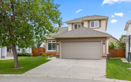 152 Douglas Glen Mews SE